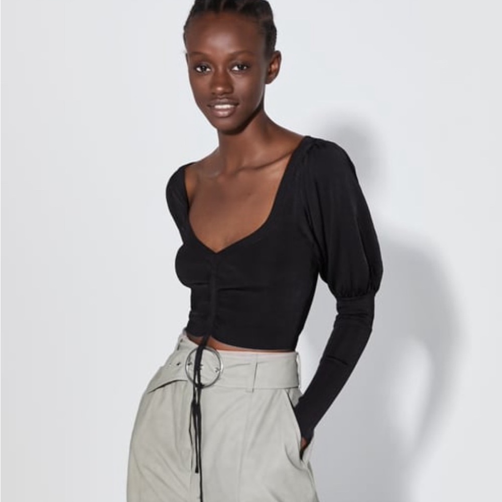 Zara Puff Shoulder Sleeve Knit Top Crop Black Size Medium **FLAW**
